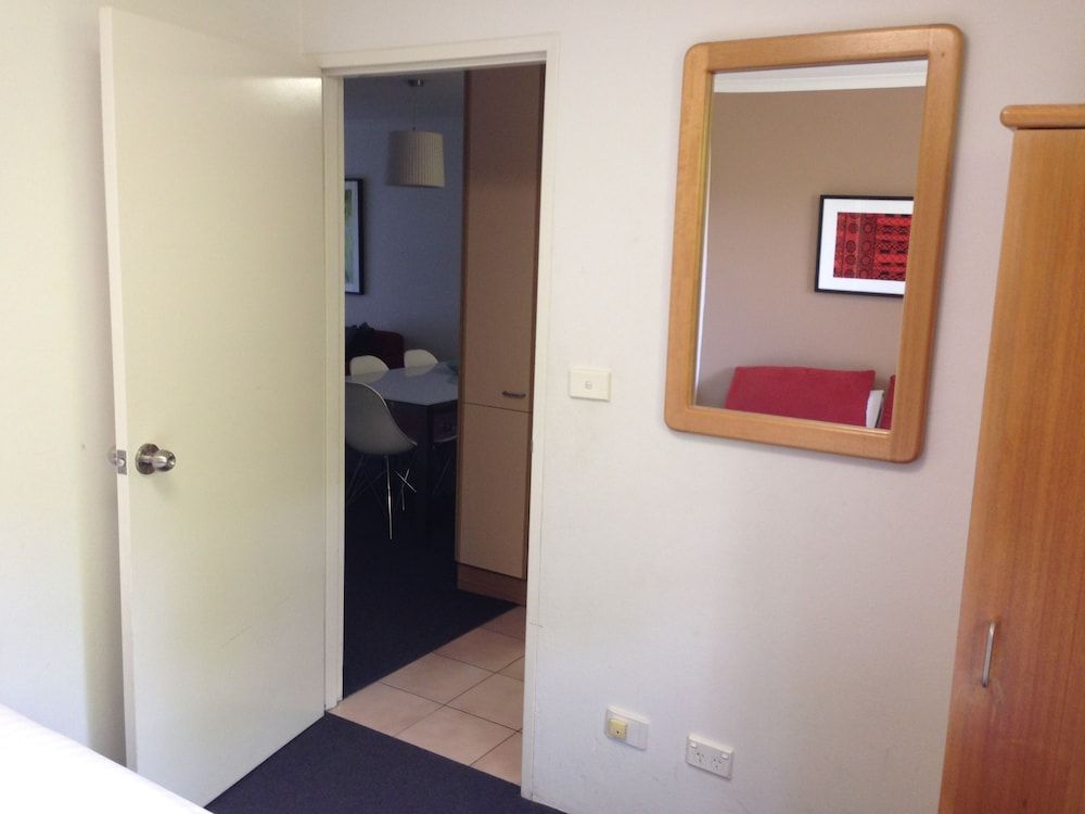 Adina Serviced Apartments Canberra Kingston 3