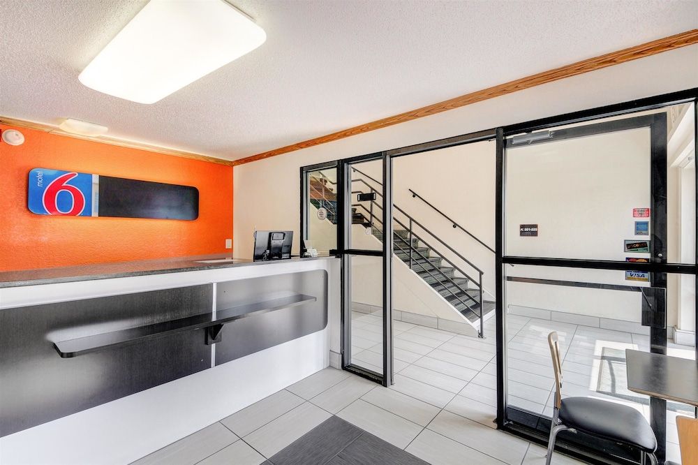 Motel 6 Wichita, KS 3