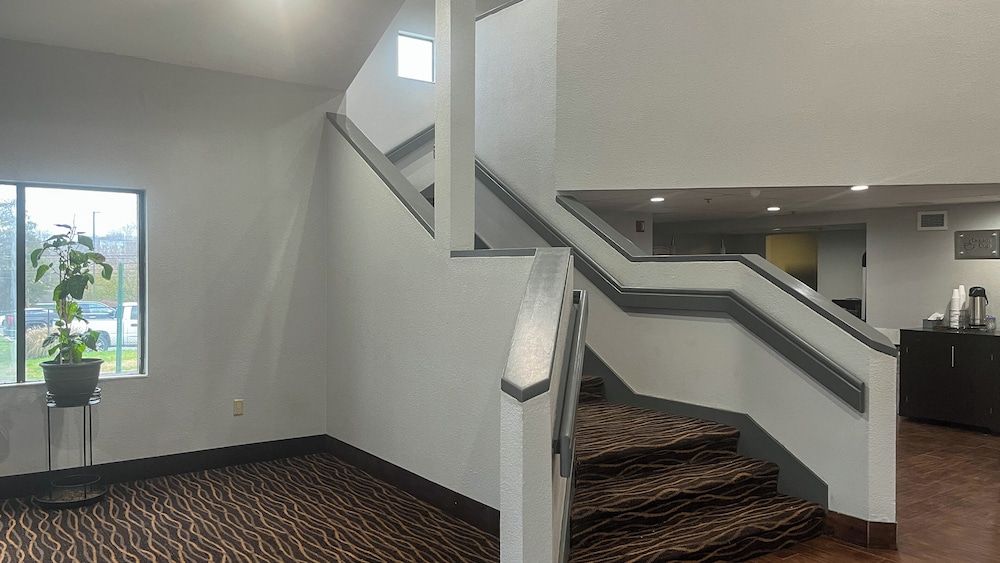 Studio 6 Suites – Knoxville, TN 2
