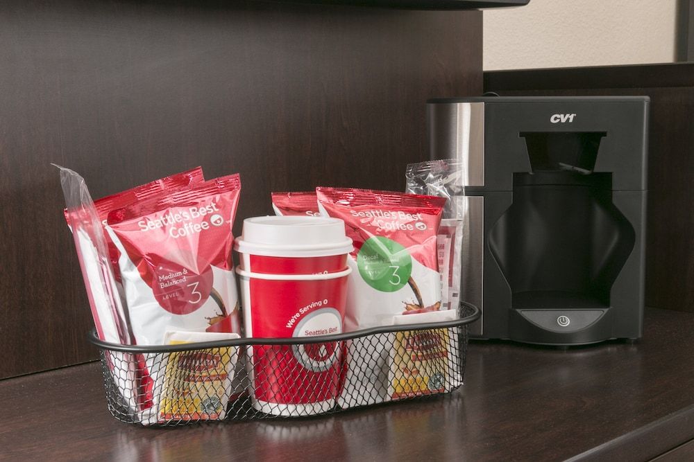 Red Roof Inn PLUS+ Pittsburgh South - Airport 3