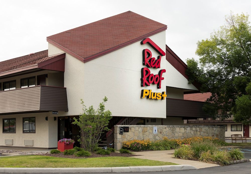 Red Roof Inn PLUS+ Pittsburgh South - Airport 3 estrelas em Pittsburgh