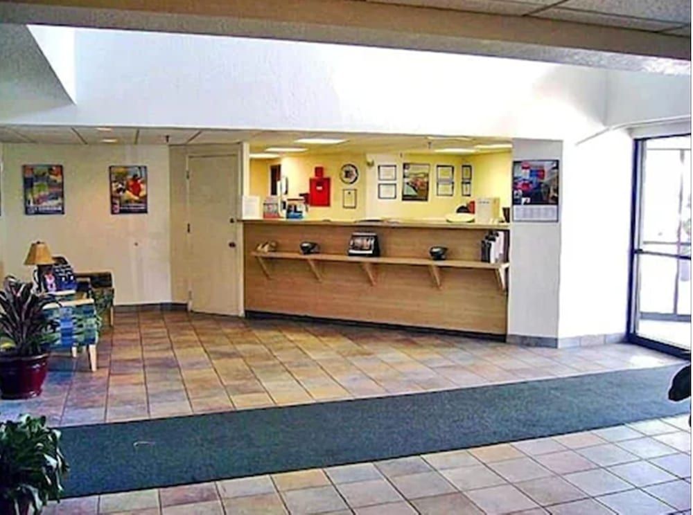 Motel 6 Albany, NY 2