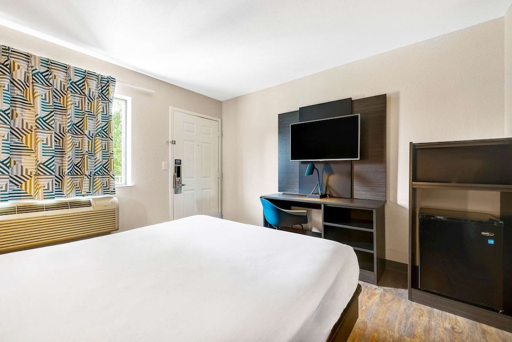 Motel 6 Kirkland, WA - North Kirkland 2