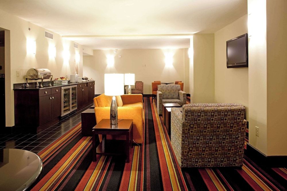 Clarion Hotel New Orleans - Airport & Conference Center 3
