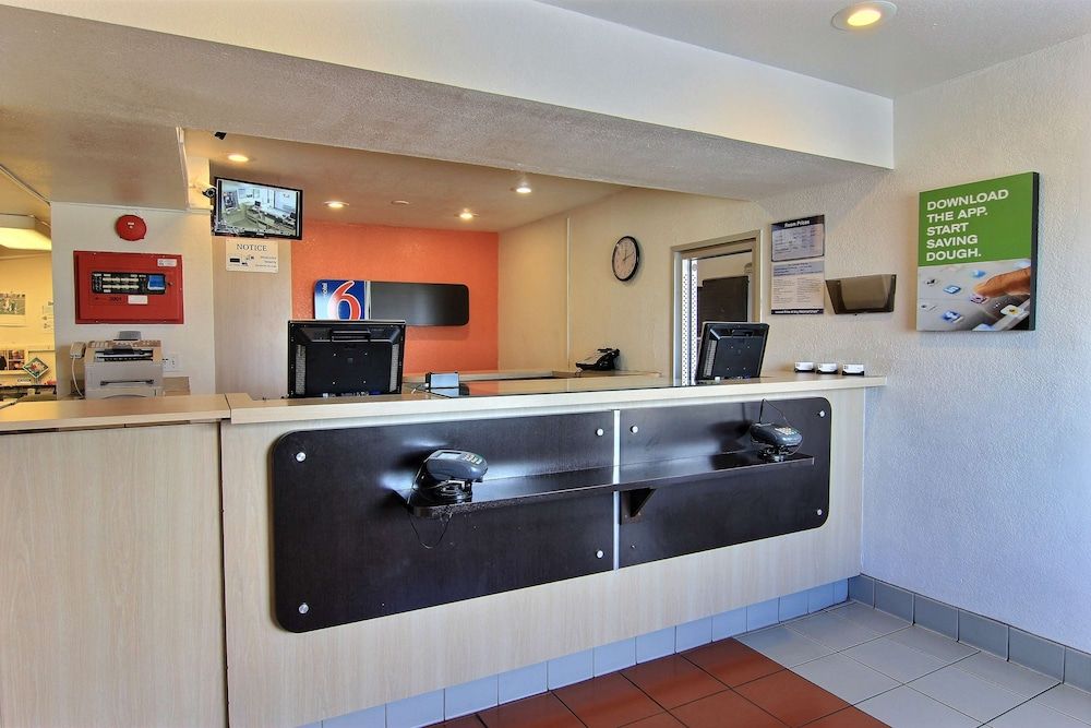 Motel 6 Corpus Christi, TX - East - North Padre Island 2