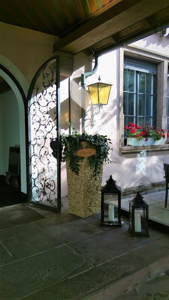 relexa Waldhotel Schatten 2