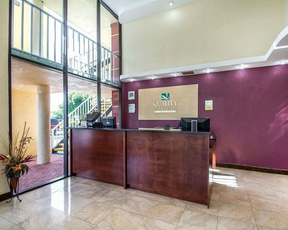 Quality Inn & Suites at Tropicana Field 2