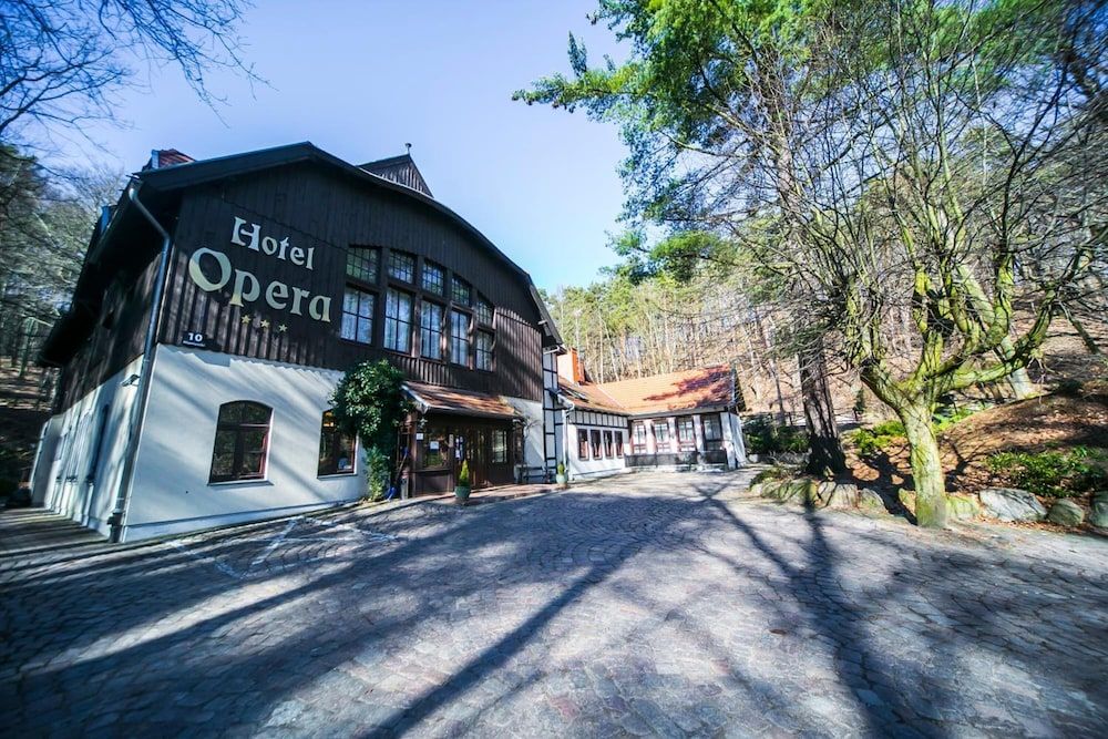 Hotel Opera 3 estrellas en Sopot