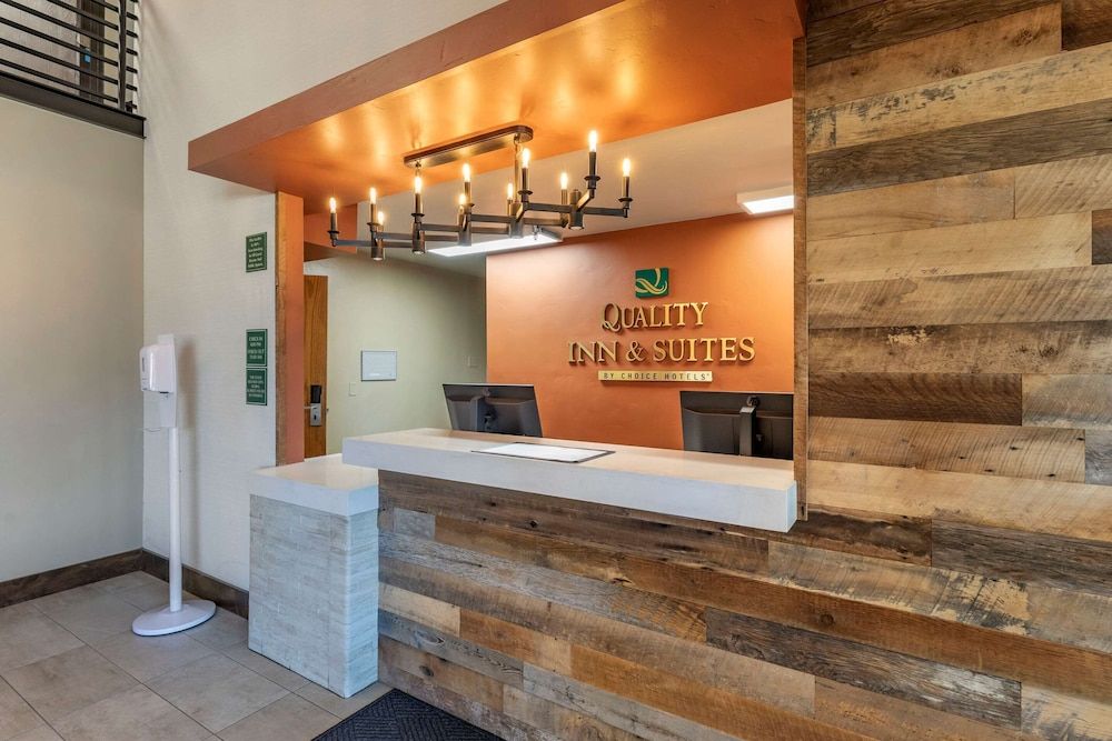 Quality Inn & Suites Steamboat Springs 3