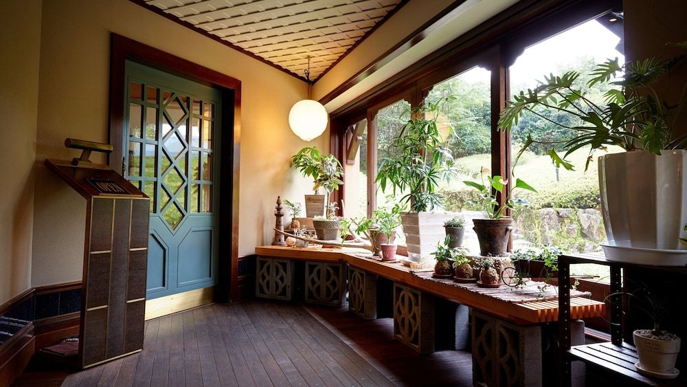 The Hamilton Ureshino 2