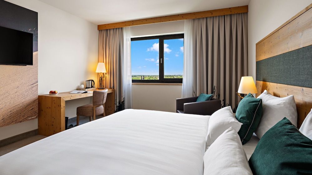 Hotel Fire & Ice 4 estrelas em Neuss