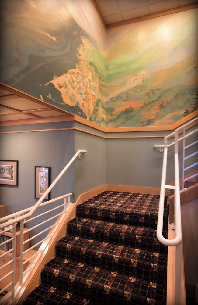 The Landing Hotel & Restaurant 3