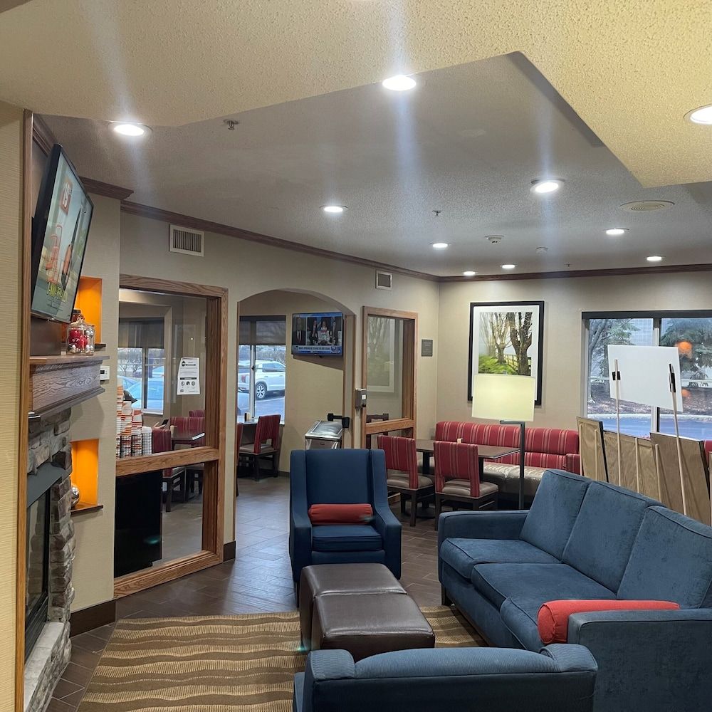 Comfort Inn North/Polaris 3