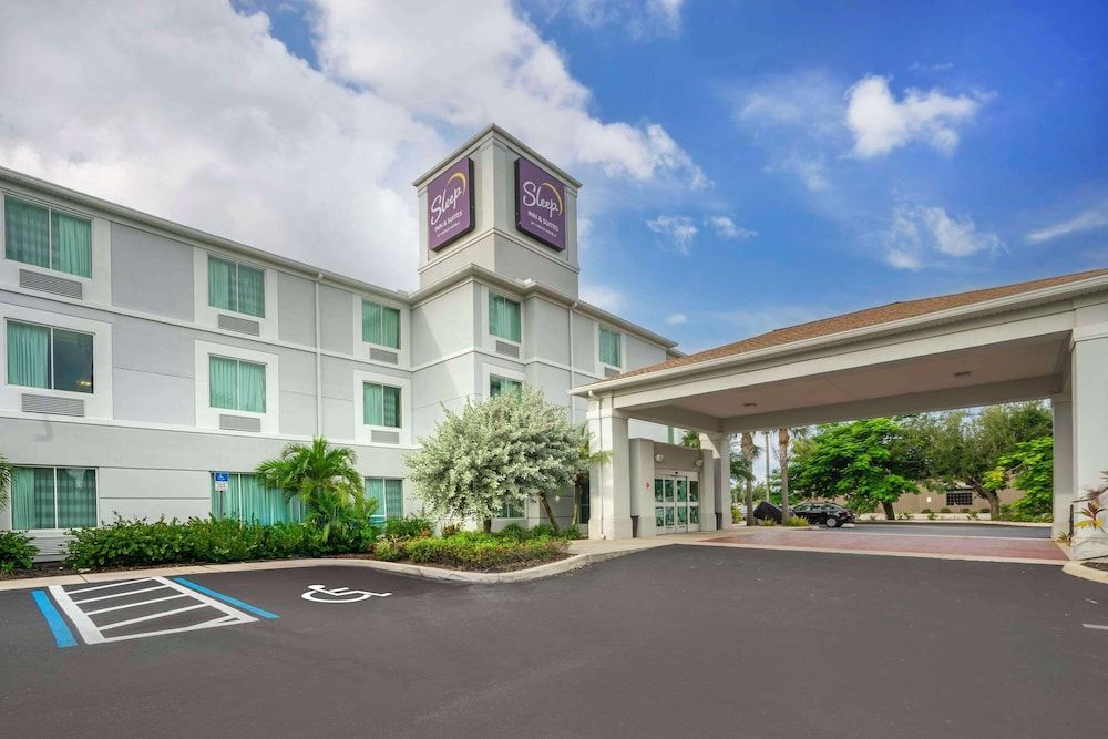 Sleep Inn & Suites Port Charlotte - Punta Gorda 1