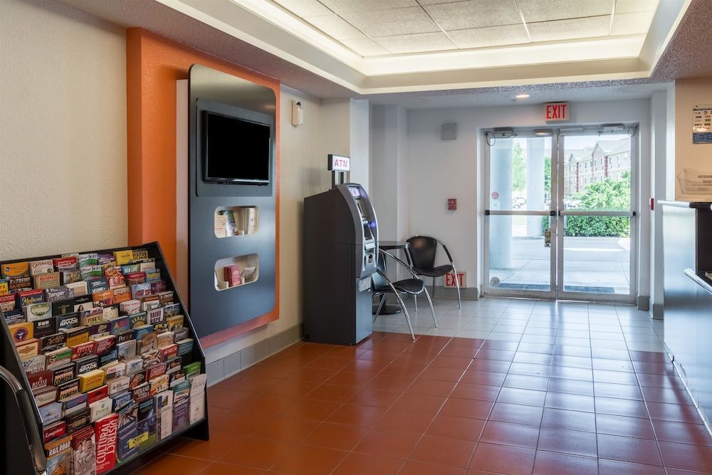 Motel 6 Irving, TX - DFW Airport North 2