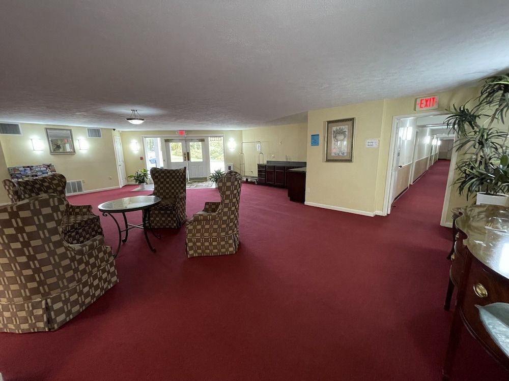 Gold Star Inn & Suites 2