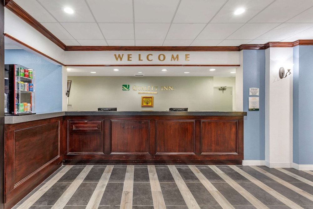 Quality Inn Windsor Mill 2