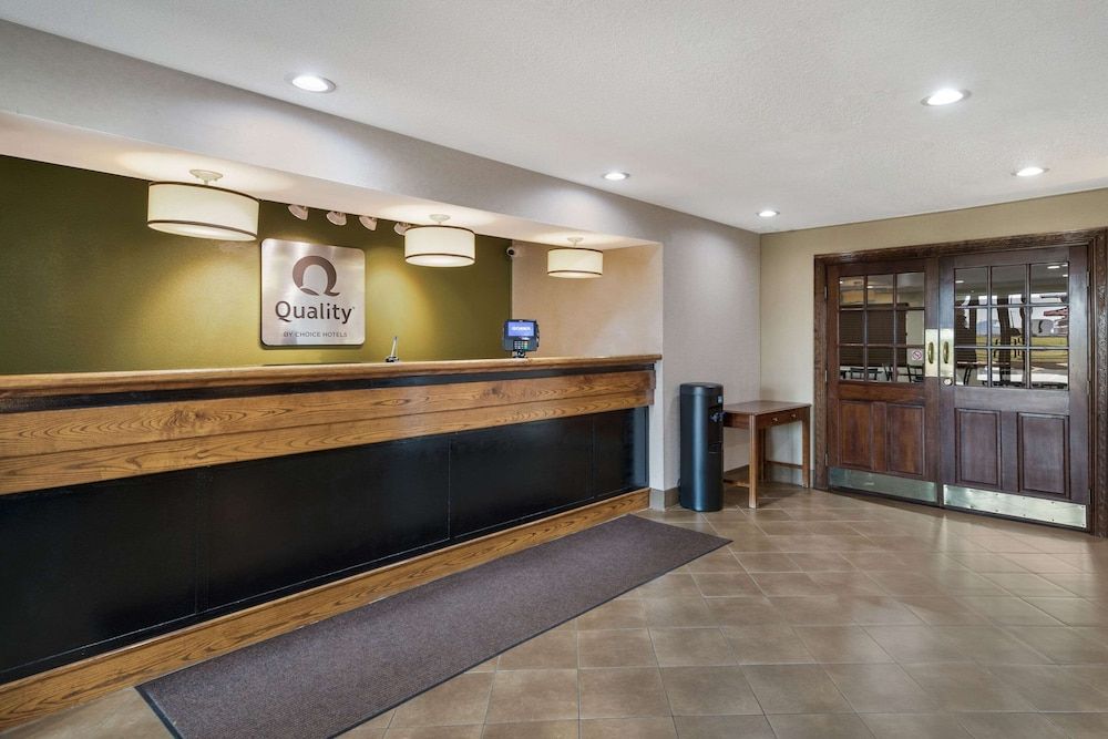 Quality Inn & Suites Garland - East Dallas 2