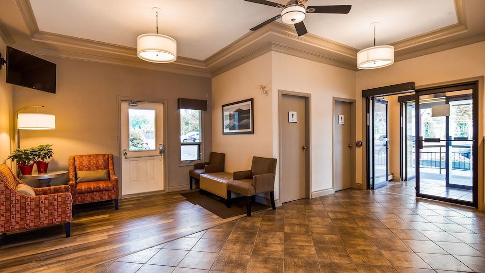 Tower Inn and Suites 3