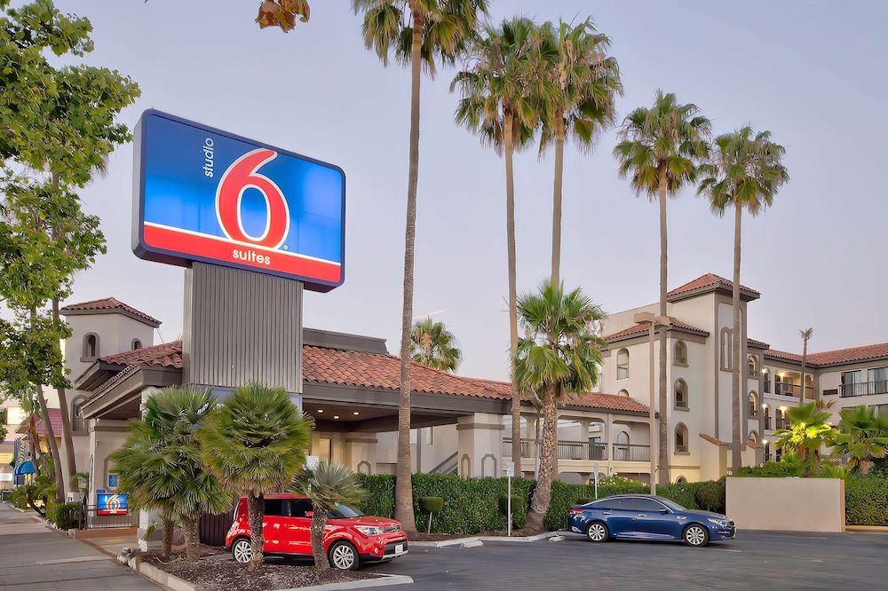 Studio 6 by Motel 6 2 estrelas em Lawndale