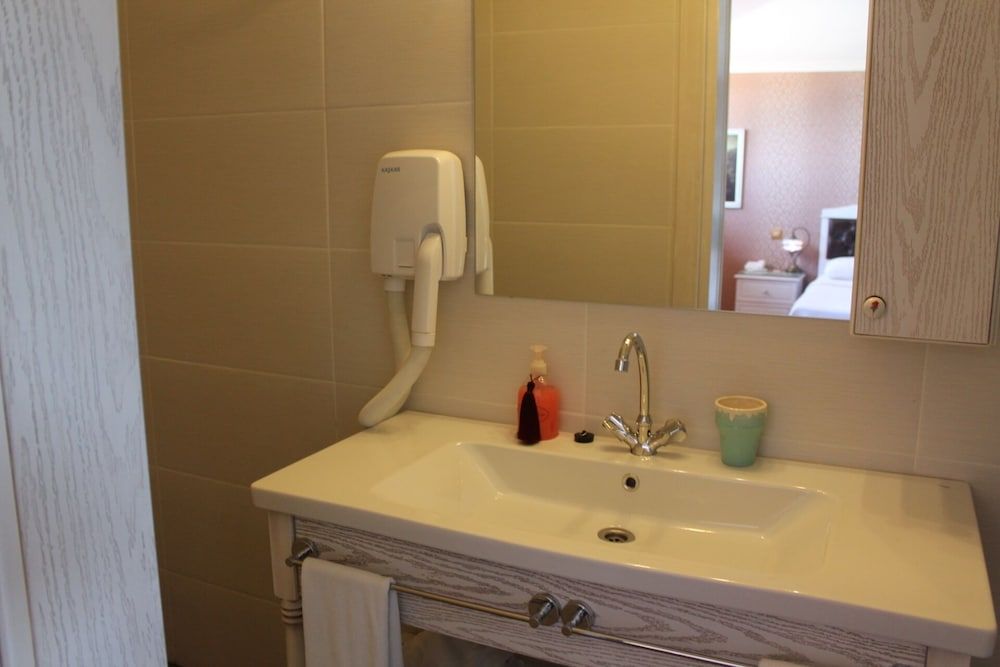 Bella View Art Boutique Hotel