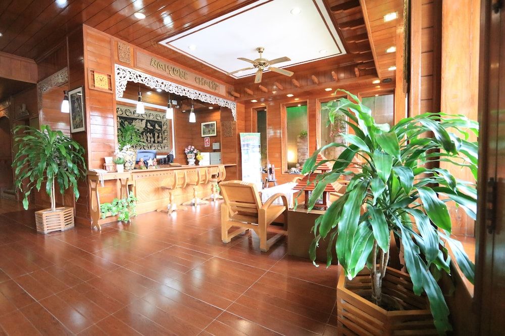 Baiyoke Chalet Hotel 3