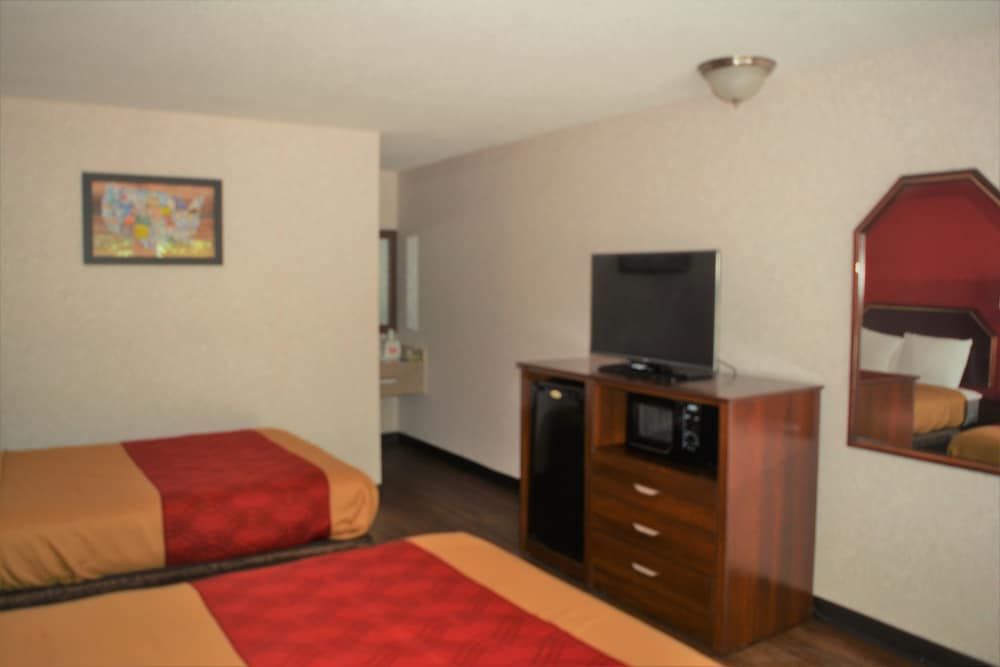 Economy Inn 3