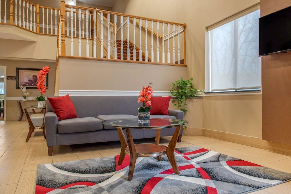 Quality Inn Bloomington near University 2