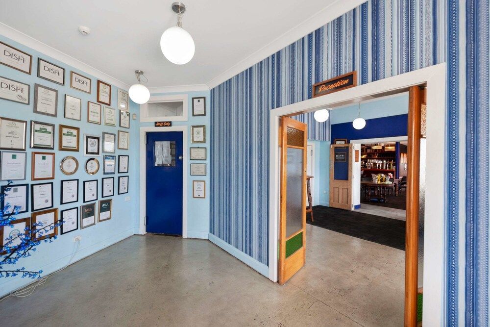 Comfort Inn Westshore Beach 2