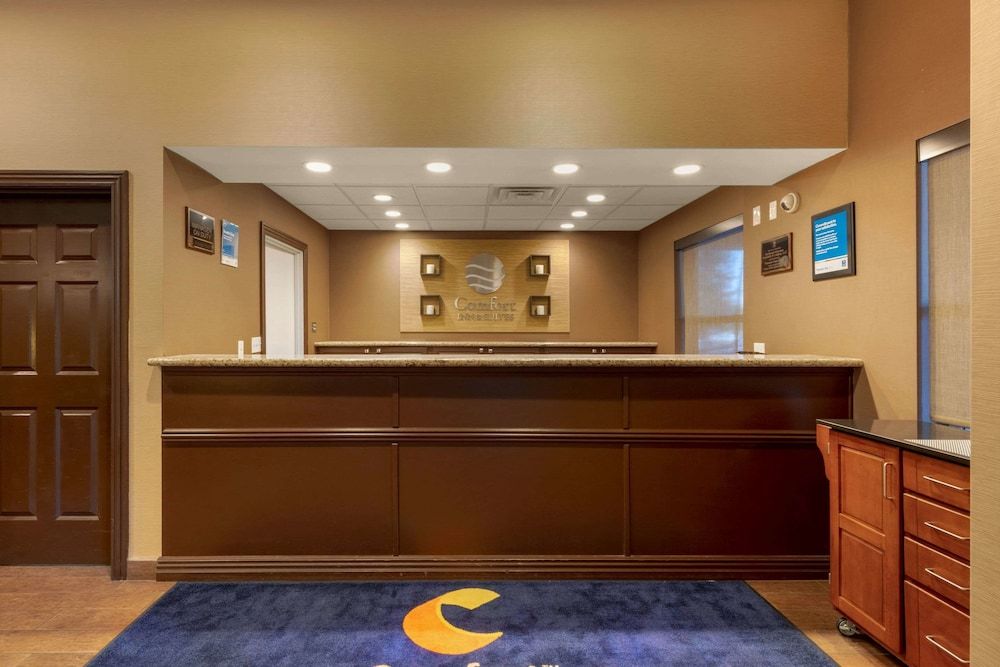 Comfort Inn & Suites Fayetteville - University Area 3