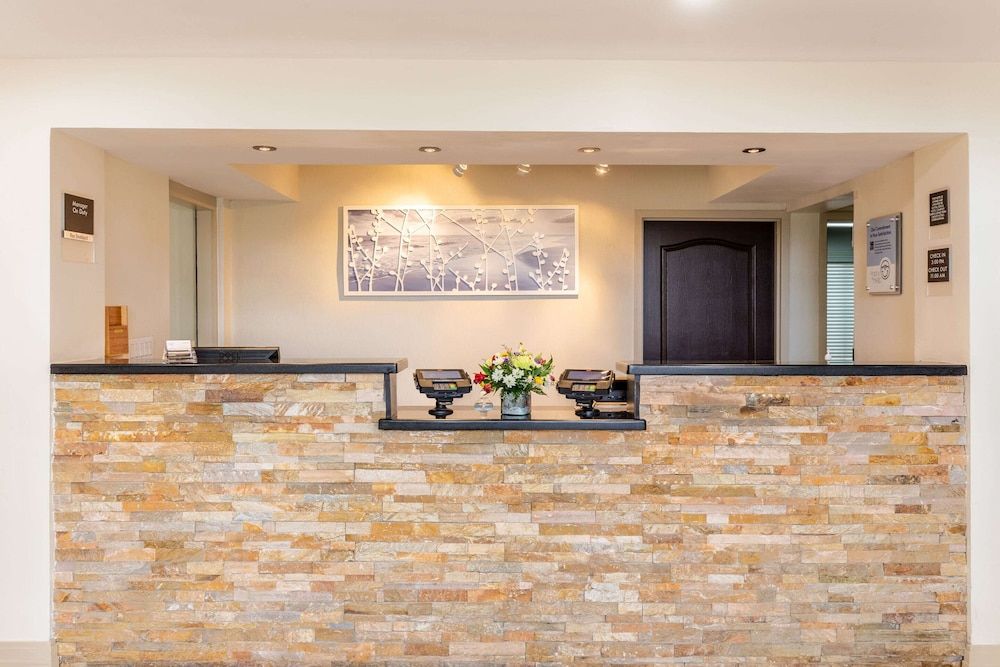 Sleep Inn On The Beach 3