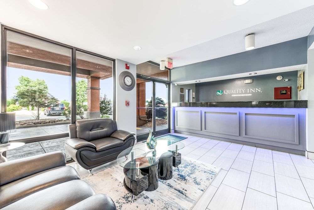 Quality Inn Downtown 3