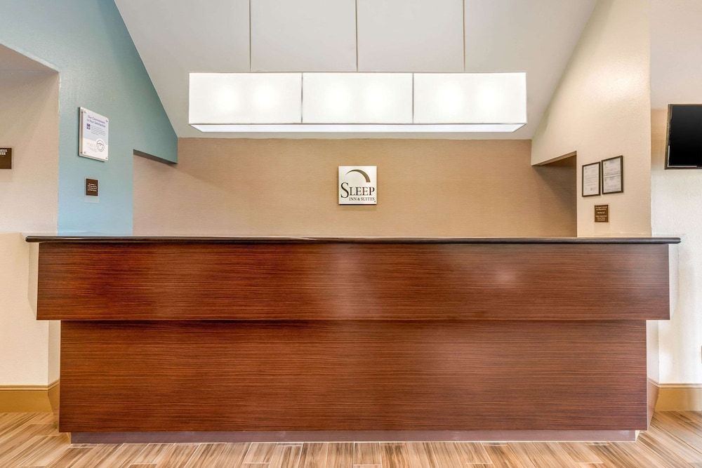 Sleep Inn & Suites 2