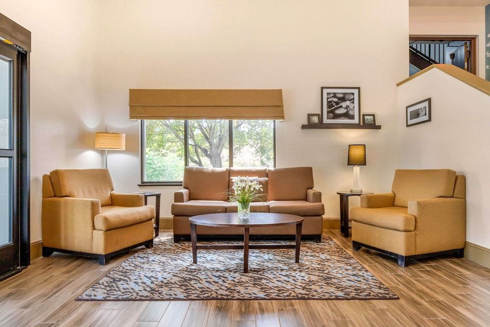 Sleep Inn & Suites 3