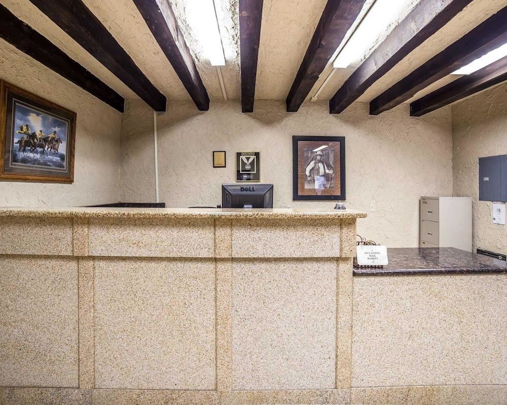 Rodeway Inn Baker City 3