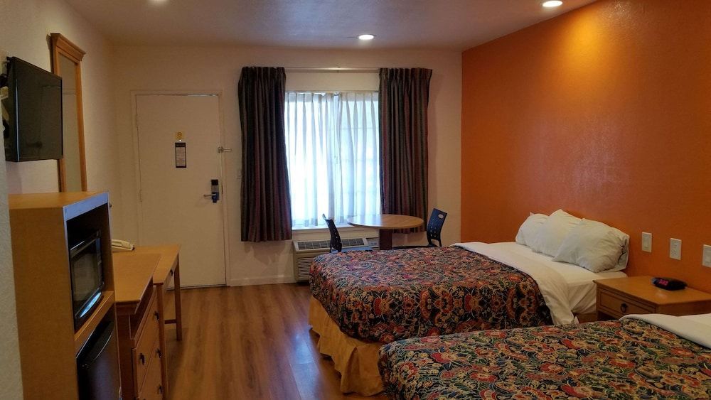 Rodeway Inn Alameda-Oakland 3