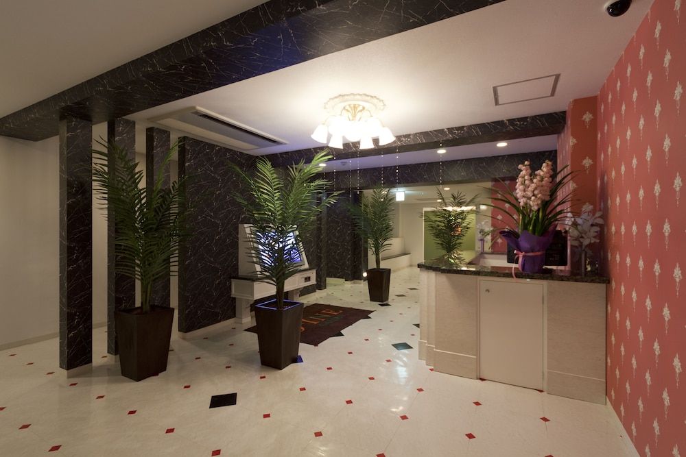 Fine Garden Suzuka 2