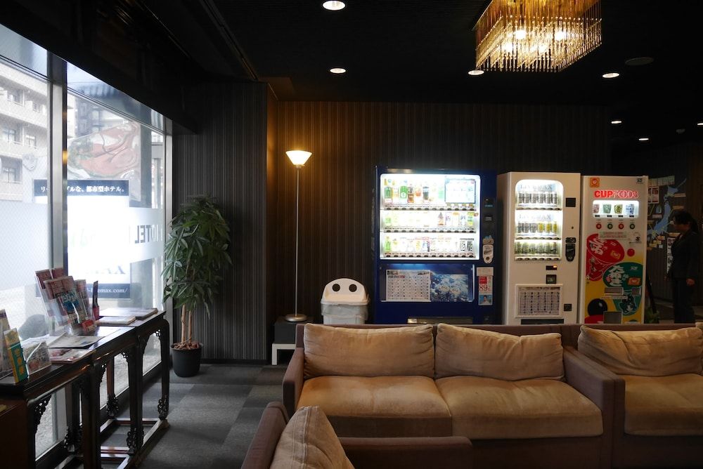 HOTEL LiVEMAX Yokohama Tsurumi 2