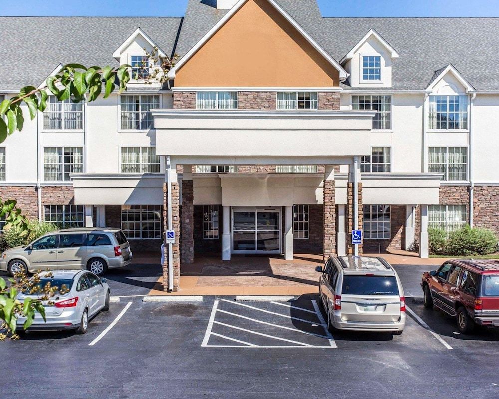 Comfort Inn & Suites Ballpark Area 3 estrelas em Smyrna