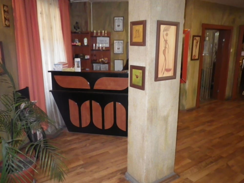 Palitra Family Hotel 3