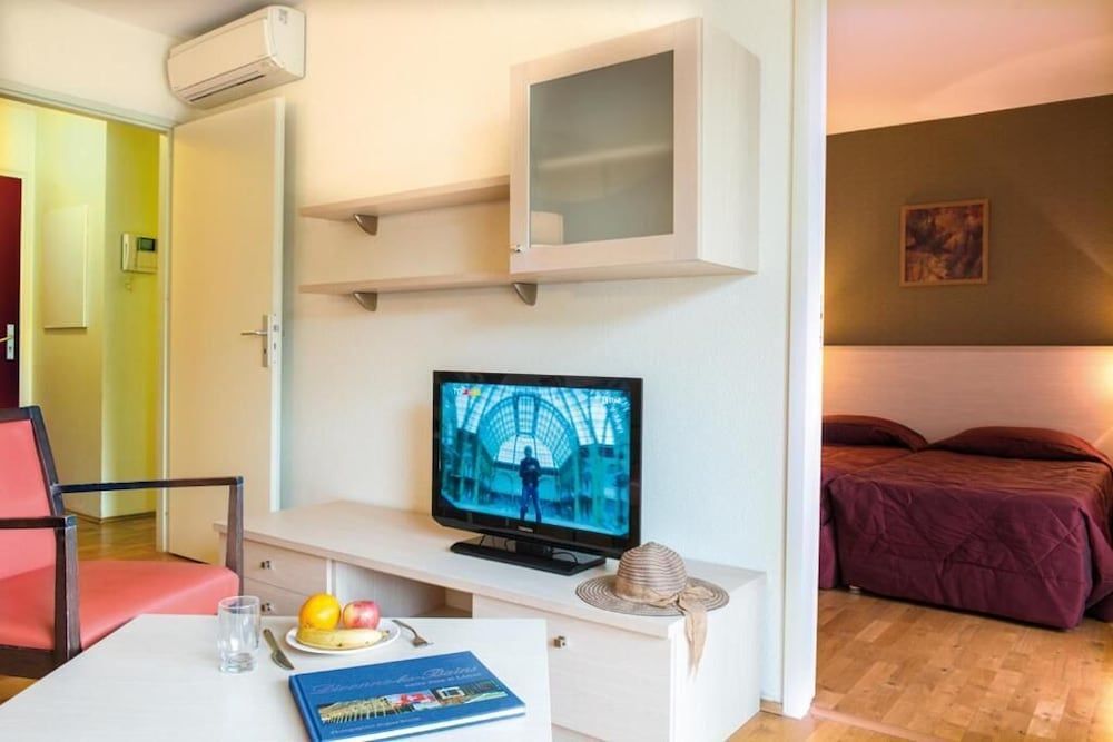 Adonis Divonne Résidence du Lac 2