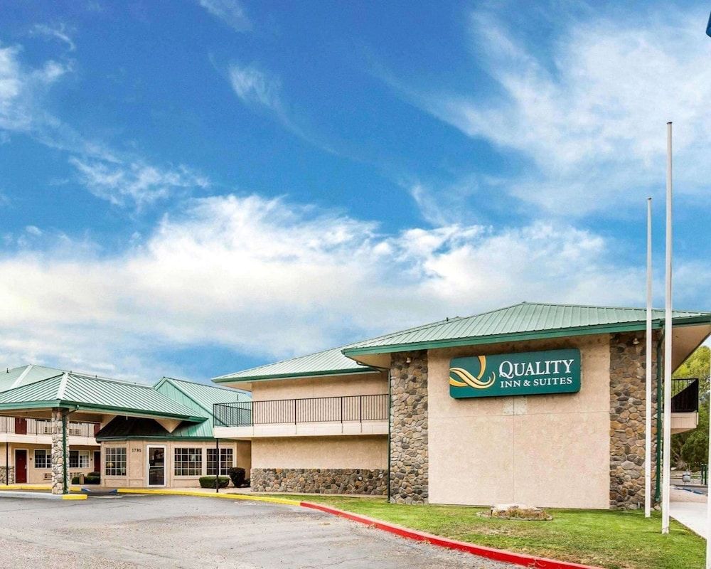 Quality Inn & Suites Minden -1 estrelas em Minden