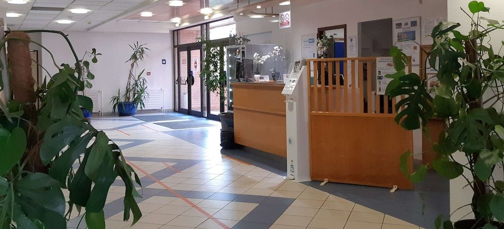 Kyriad Direct Montauban Centre 3