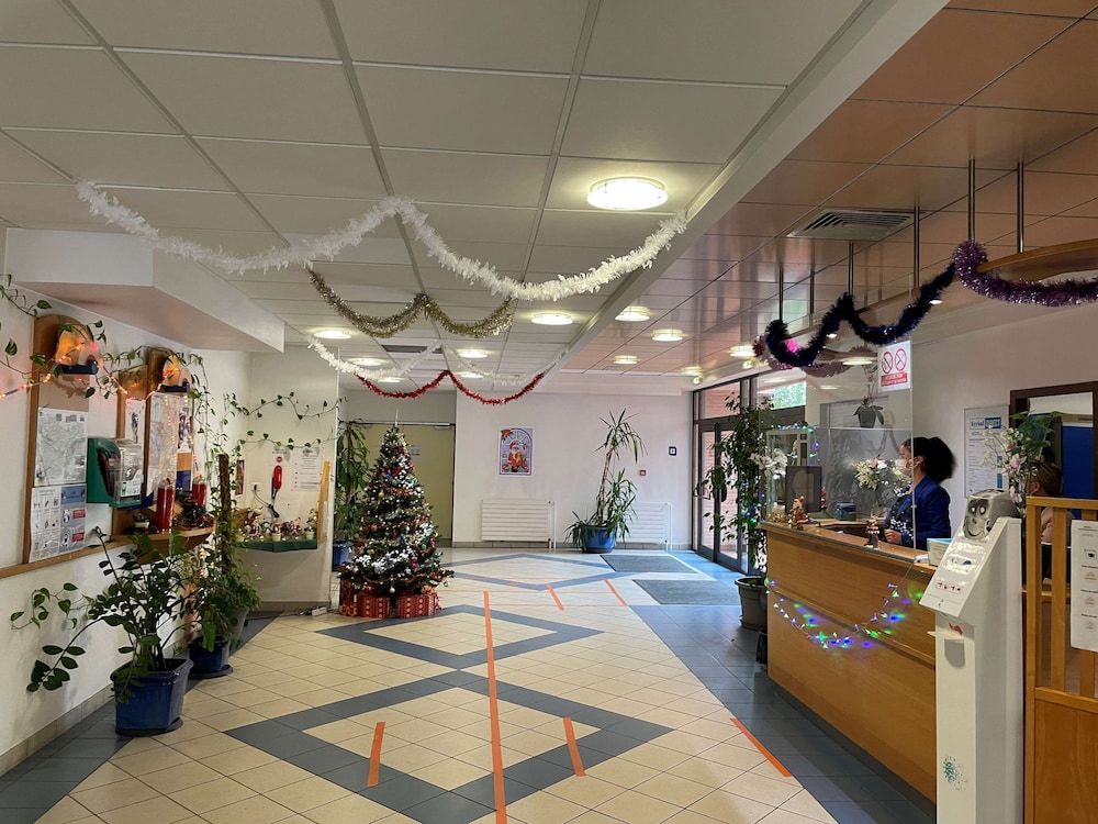 Kyriad Direct Montauban Centre 2