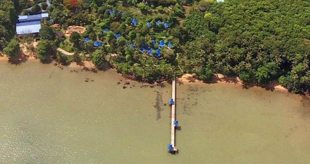 Koh Mak Buri Hut Natural Resort