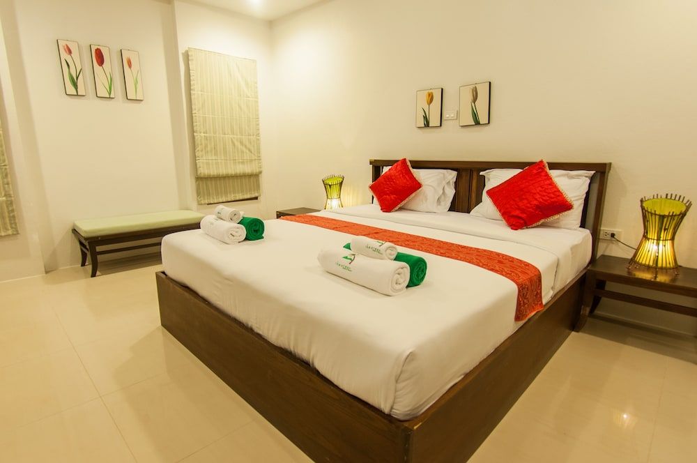 The Green Beach Resort 3