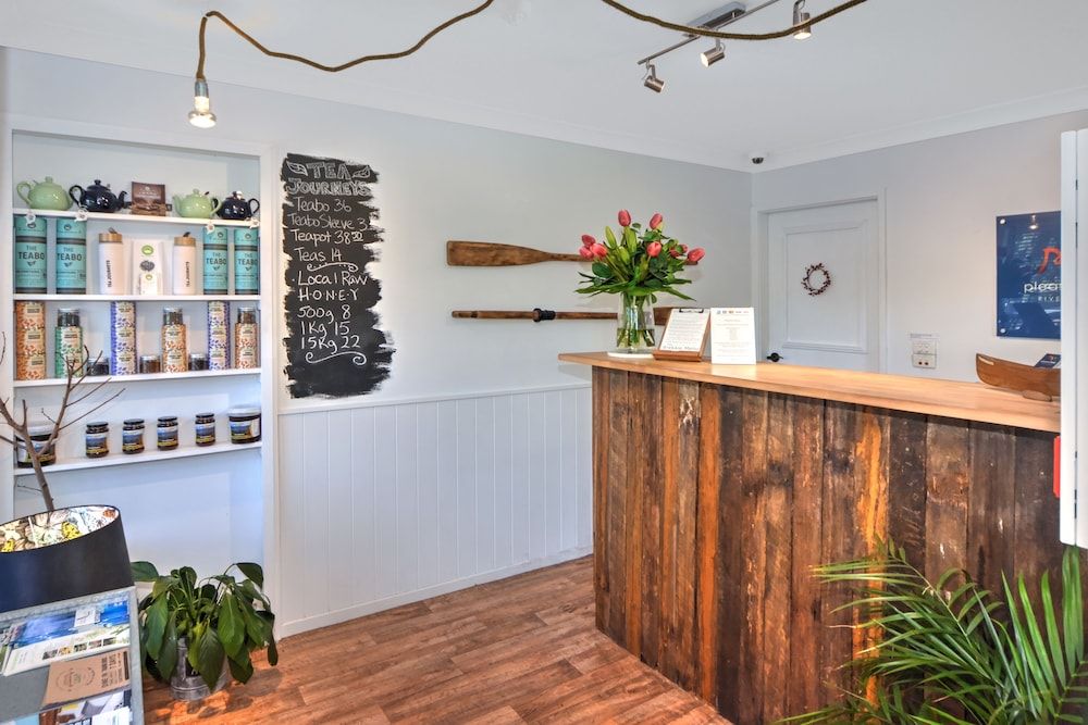 Pleasant Way River Lodge 2