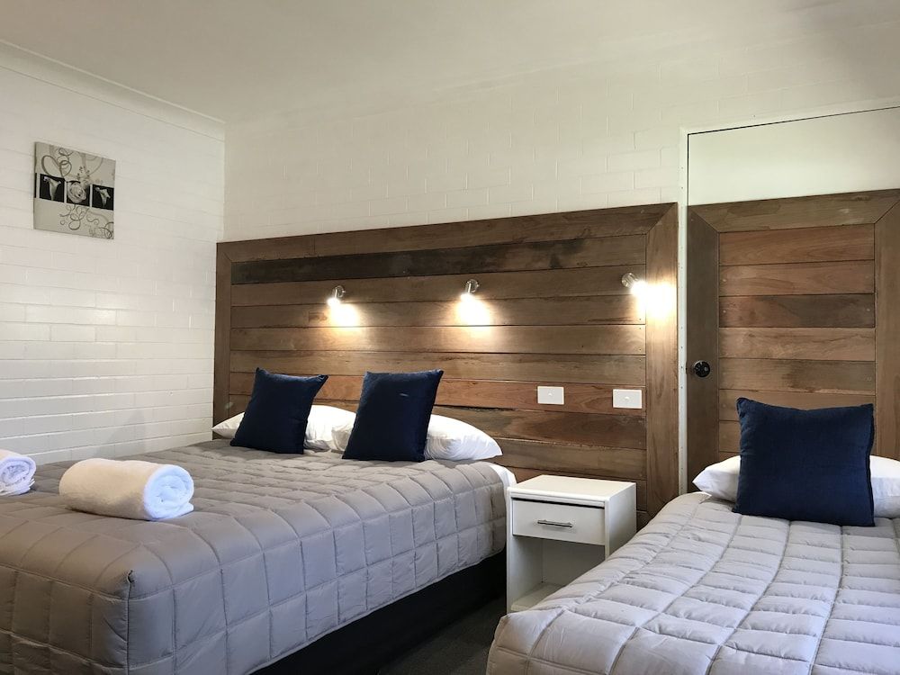 Pleasant Way River Lodge 3