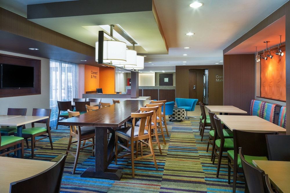 Fairfield Inn & Suites San Antonio Airport/North Star Mall 1