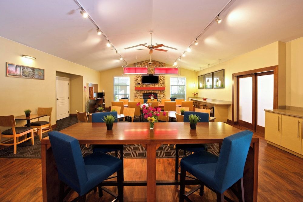 Towneplace Suites By Marriott Seattle Southcenter 2